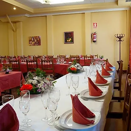 Hotel Hermanos Gutierrez Monasterio de Rodilla