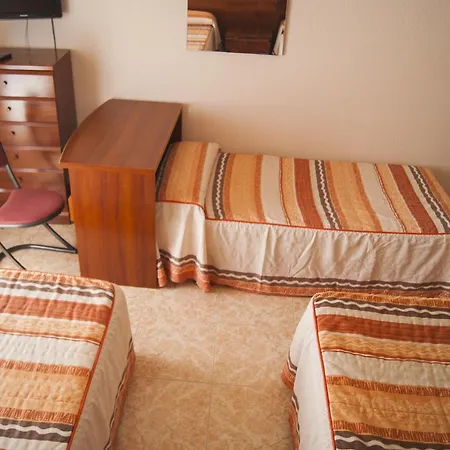 Szálloda Hermanos Gutierrez 2*